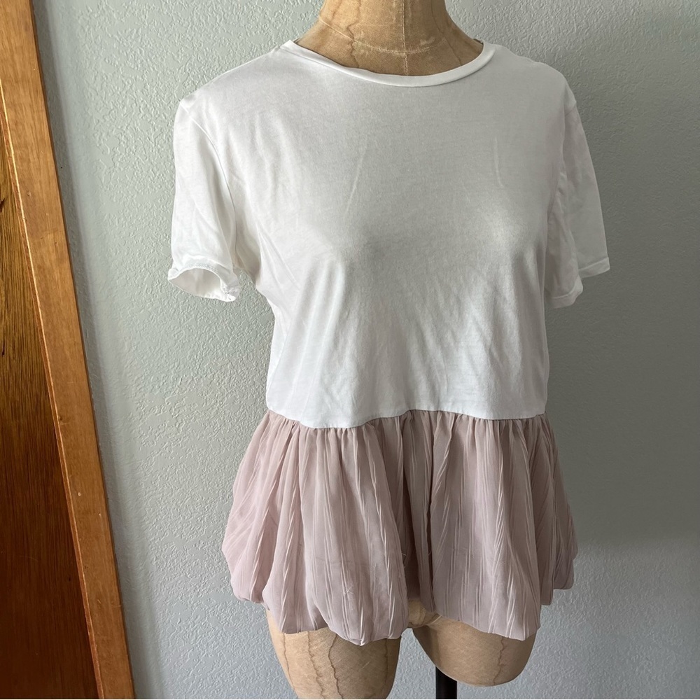 ZARA sz S White Short Sleeve Tee Light Pink Peplum Ruffle Bottom Frill